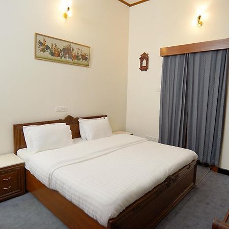 The Edgeworth Bed & Breakfast Shimla Ngoại thất bức ảnh