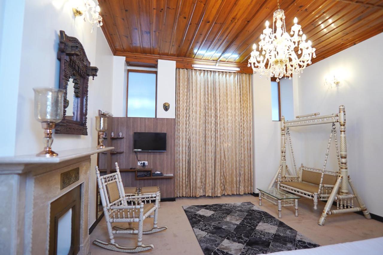 The Edgeworth Bed & Breakfast Shimla Ngoại thất bức ảnh