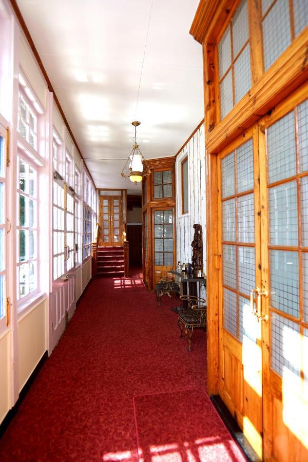 The Edgeworth Bed & Breakfast Shimla Ngoại thất bức ảnh